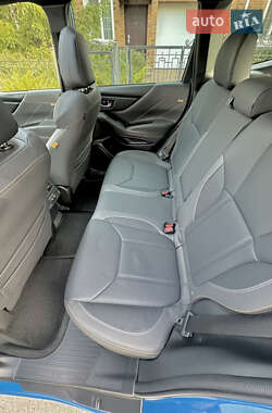 Внедорожник / Кроссовер Subaru Forester 2022 в 