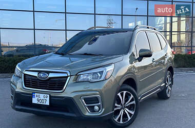 Позашляховик / Кросовер Subaru Forester 2019 в Дніпрі