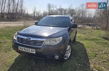 Внедорожник / Кроссовер Subaru Forester 2010 в 