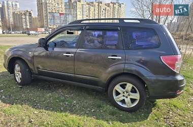 Внедорожник / Кроссовер Subaru Forester 2010 в 