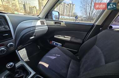 Внедорожник / Кроссовер Subaru Forester 2010 в 