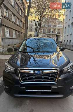 Внедорожник / Кроссовер Subaru Forester 2018 в 