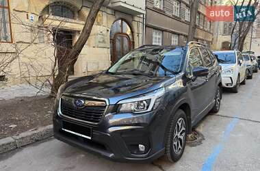 Внедорожник / Кроссовер Subaru Forester 2018 в 