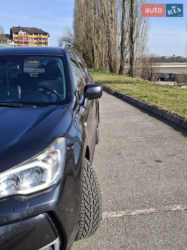 Внедорожник / Кроссовер Subaru Forester 2013 в Одессе