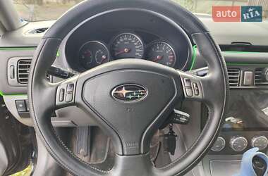 Внедорожник / Кроссовер Subaru Forester 2005 в 