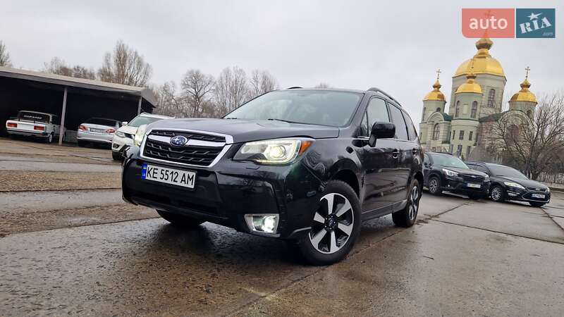 Внедорожник / Кроссовер Subaru Forester 2016 в 