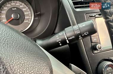 Внедорожник / Кроссовер Subaru Forester 2013 в 
