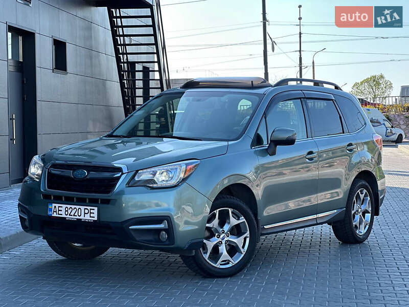 Внедорожник / Кроссовер Subaru Forester 2017 в 