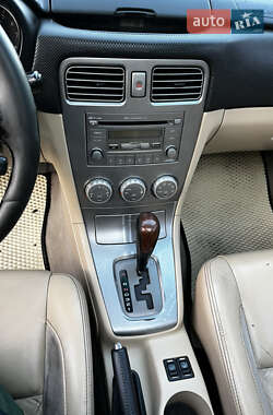 Внедорожник / Кроссовер Subaru Forester 2007 в 