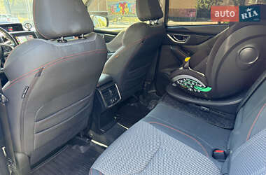 Внедорожник / Кроссовер Subaru Forester 2019 в 