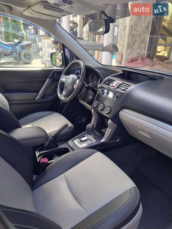 Позашляховик / Кросовер Subaru Forester 2014 в Івано-Франківську