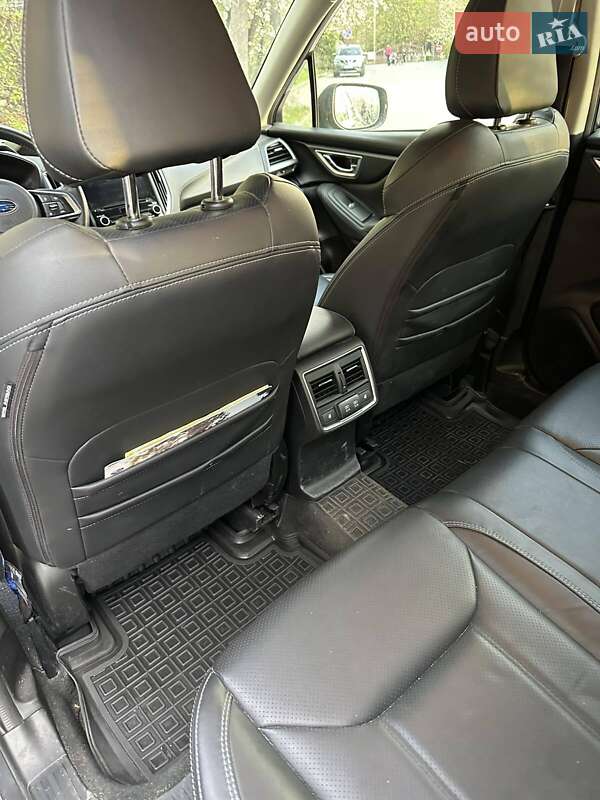 Внедорожник / Кроссовер Subaru Forester 2022 в Львове