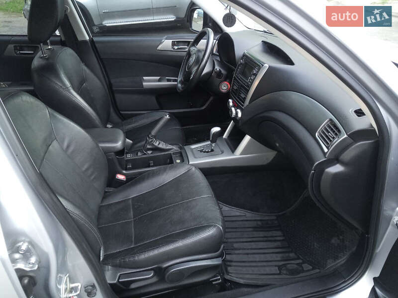 Позашляховик / Кросовер Subaru Forester 2012 в Києві