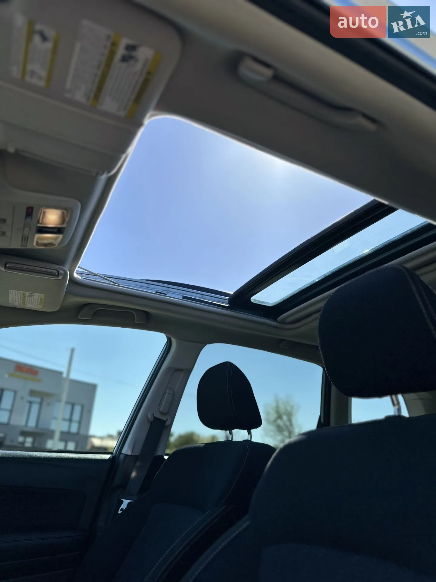 2017 Subaru Forester - мініатюра 15