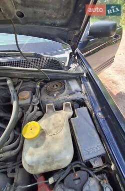 Внедорожник / Кроссовер Subaru Forester 2004 в 