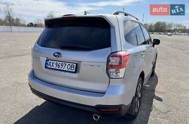 Внедорожник / Кроссовер Subaru Forester 2017 в 