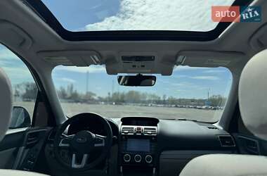 Внедорожник / Кроссовер Subaru Forester 2017 в 