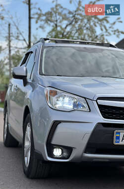 Внедорожник / Кроссовер Subaru Forester 2013 в 