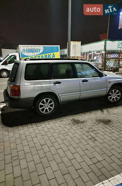 Внедорожник / Кроссовер Subaru Forester 1997 в 