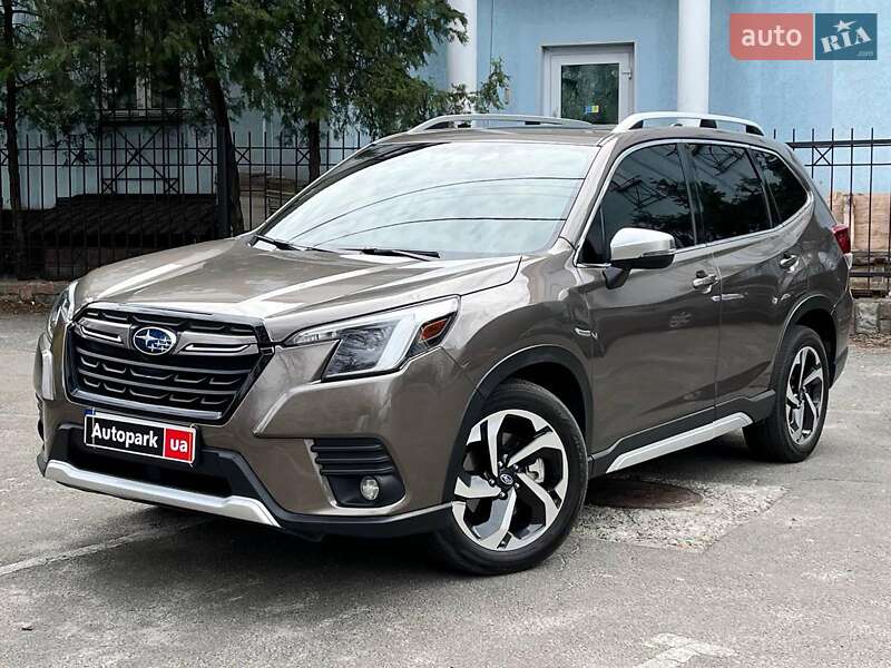 Позашляховик / Кросовер Subaru Forester 2022 в Києві
