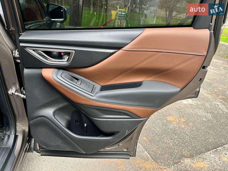 Позашляховик / Кросовер Subaru Forester 2022 в Києві