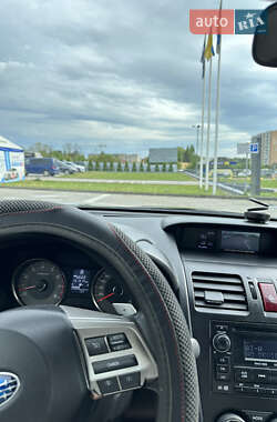 Внедорожник / Кроссовер Subaru Forester 2014 в 