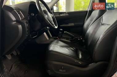 Внедорожник / Кроссовер Subaru Forester 2011 в 