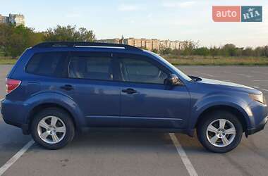Внедорожник / Кроссовер Subaru Forester 2012 в 