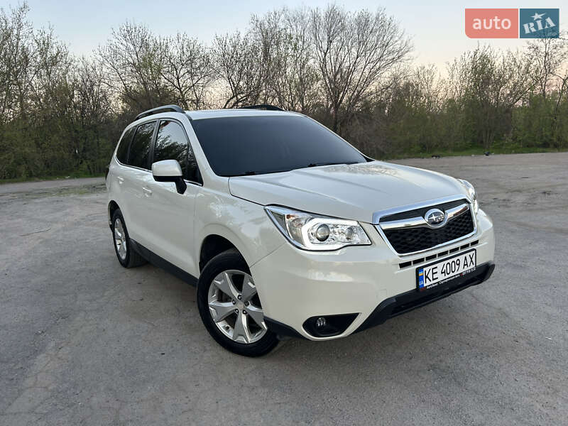 Позашляховик / Кросовер Subaru Forester 2016 в 