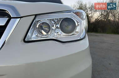 Позашляховик / Кросовер Subaru Forester 2016 в 
