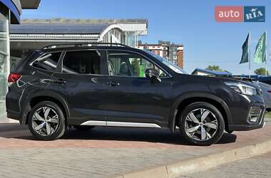 Позашляховик / Кросовер Subaru Forester 2018 в 