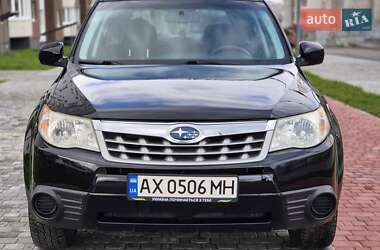 Позашляховик / Кросовер Subaru Forester 2010 в 