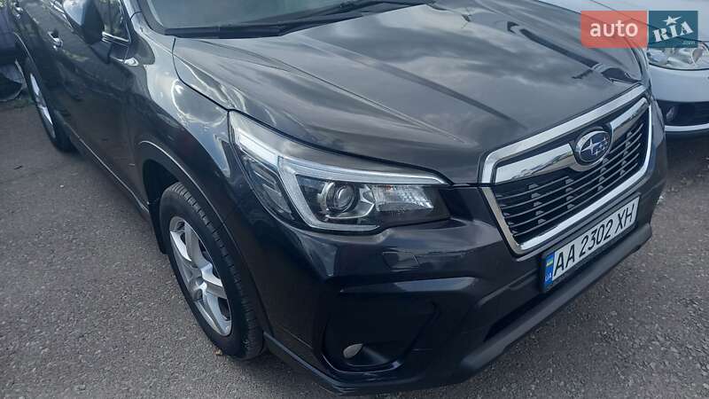 Внедорожник / Кроссовер Subaru Forester 2018 в 