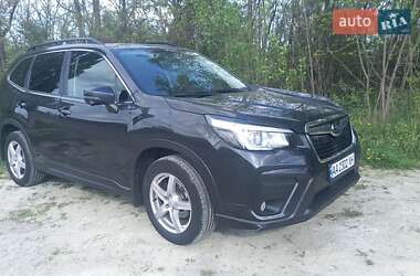 Внедорожник / Кроссовер Subaru Forester 2018 в 