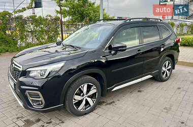 Позашляховик / Кросовер Subaru Forester 2018 в Києві