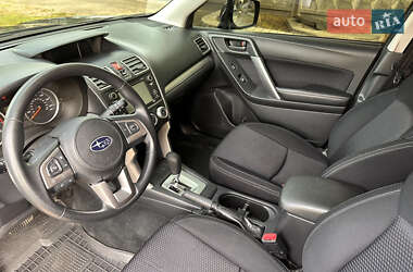 Позашляховик / Кросовер Subaru Forester 2016 в 