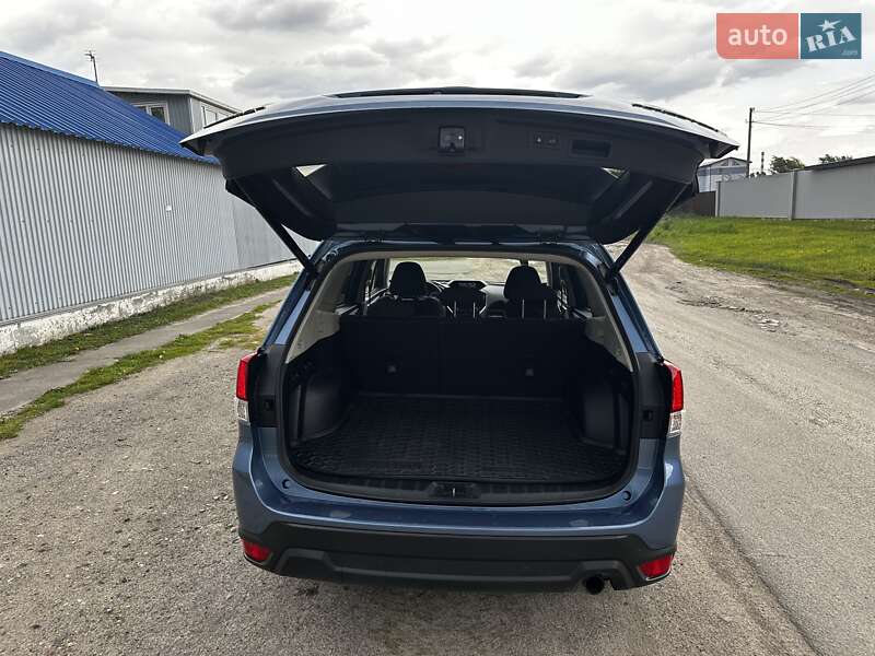 Позашляховик / Кросовер Subaru Forester 2019 в Києві фото 12 Позашляховик / Кросовер Subaru Forester 2019 в Києві