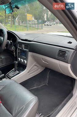 Внедорожник / Кроссовер Subaru Forester 2006 в 