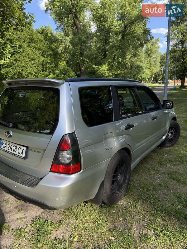 Внедорожник / Кроссовер Subaru Forester 2006 в Киеве