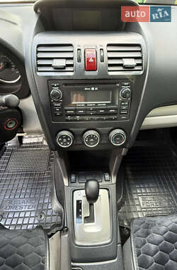 Внедорожник / Кроссовер Subaru Forester 2015 в 