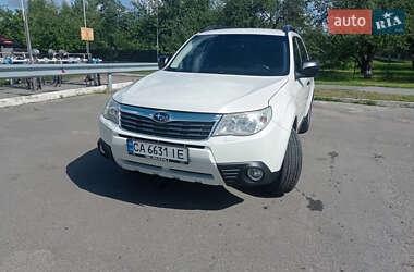 Внедорожник / Кроссовер Subaru Forester 2010 в Киеве
