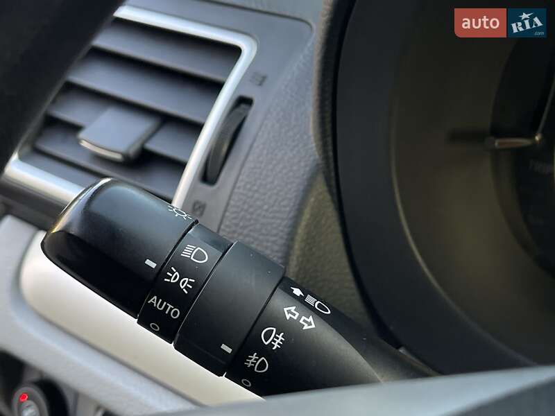 Позашляховик / Кросовер Subaru Forester 2015 в Києві