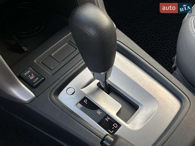 Позашляховик / Кросовер Subaru Forester 2015 в Києві