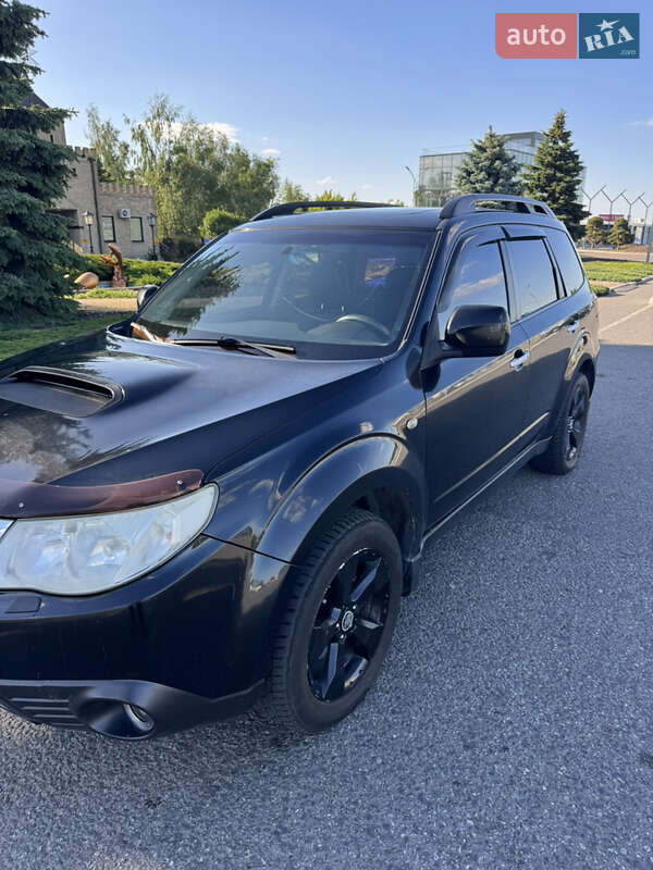 Позашляховик / Кросовер Subaru Forester 2010 в Дніпрі