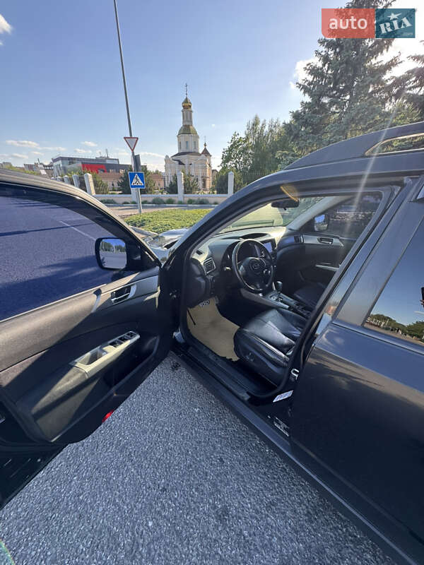 Позашляховик / Кросовер Subaru Forester 2010 в Дніпрі