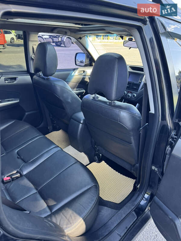 Позашляховик / Кросовер Subaru Forester 2010 в Дніпрі