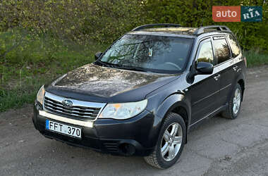 Внедорожник / Кроссовер Subaru Forester 2011 в Вараше