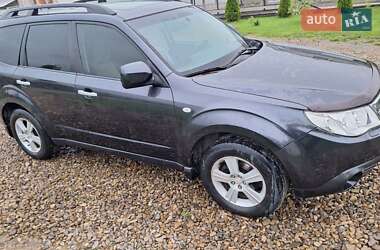 Внедорожник / Кроссовер Subaru Forester 2009 в 