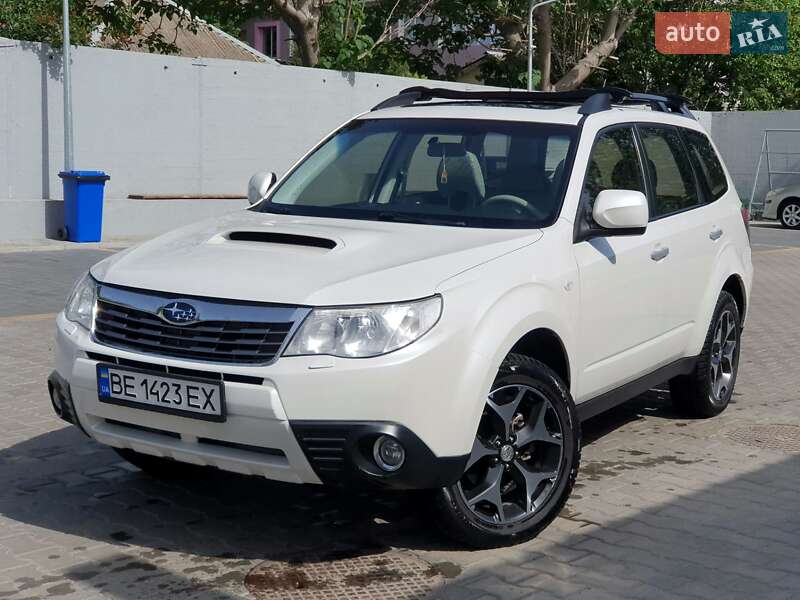 Внедорожник / Кроссовер Subaru Forester 2008 в 
