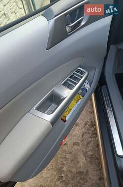 Внедорожник / Кроссовер Subaru Forester 2010 в 